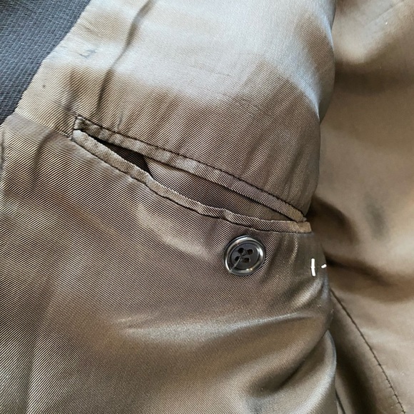 Devred mens suit with garment bag - Picture 10 of 10